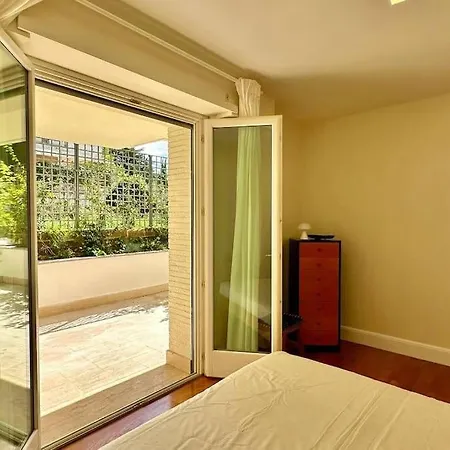 Elegant With Terrace In Balduina *